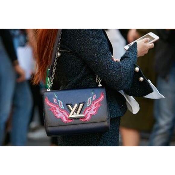 Louis Vuitton Blue Nuit Epi Leather Sequin Flames Twist MM Bag Limited Edition - Picture 1 of 12